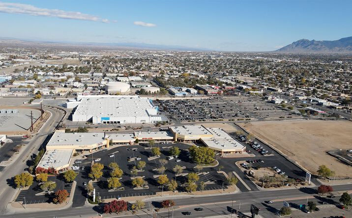 Pictures of Retail, Restaurant property located at 3301 Menaul Blvd NE, Albuquerque, NM 87107 for lease - image #1