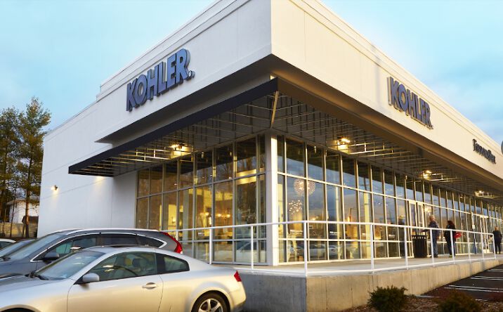 Pictures of Retail property located at 160 NJ-17, Paramus, NJ 07652 for lease - image #1