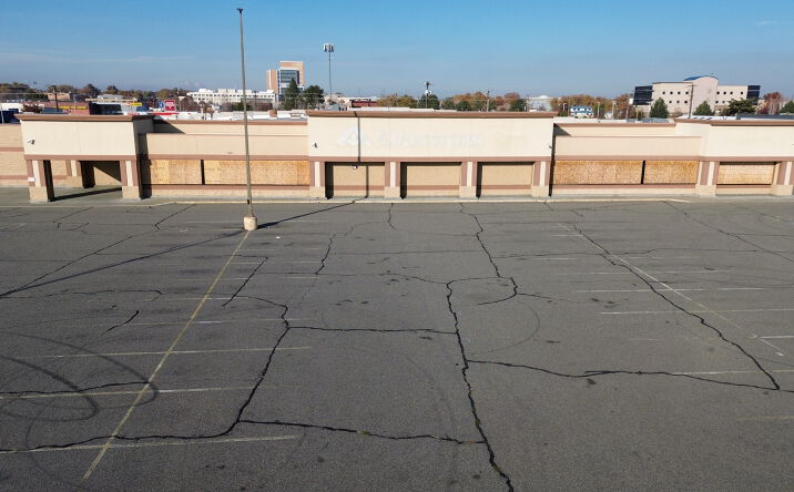 Pictures of Retail property located at 1320 Lee Blvd, Richland, WA 99352 for lease - image #1