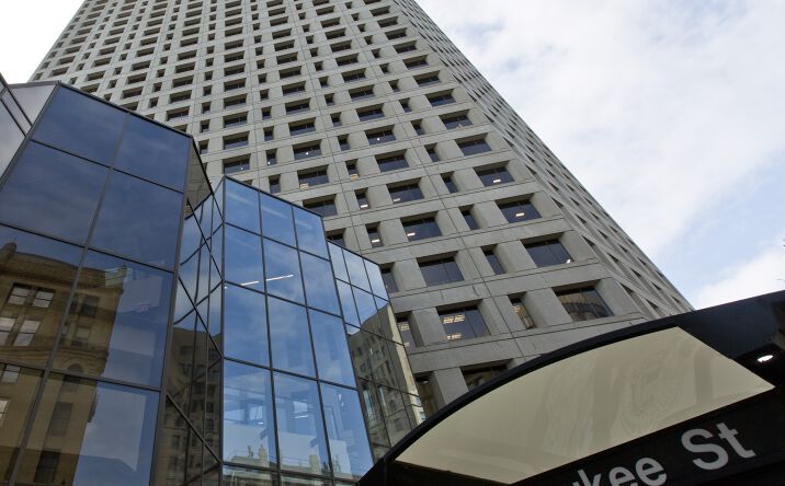 Pictures of Office property located at 411 E Wisconsin Ave, Milwaukee, WI 53202 for lease - image #1