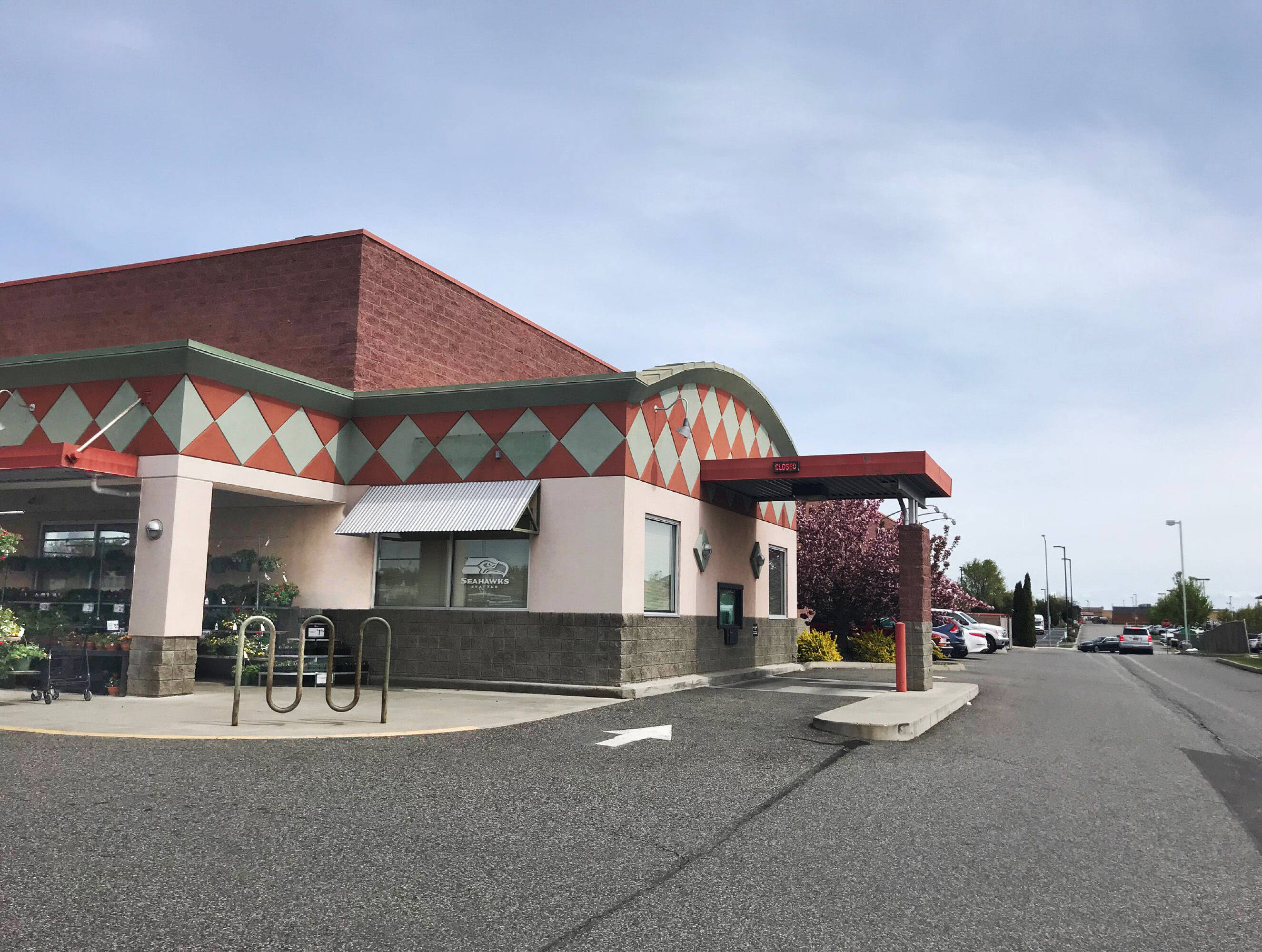 4905 N Rd 68, Pasco, WA 99301