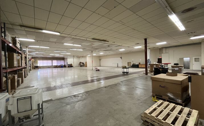 Pictures of Industrial, Retail property located at 4075 E Market St, York, PA 17402 for lease - image #1