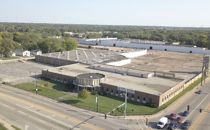 Pictures of Industrial property located at 711 Harrison Ave, Rockford, IL 61104 for lease - image #1