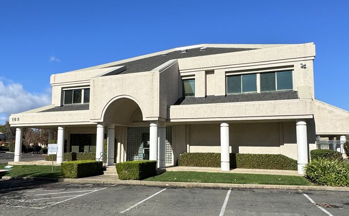 Pictures of Office property located at 169 Hartnell Ave, Redding, CA 96002 for lease - image #1