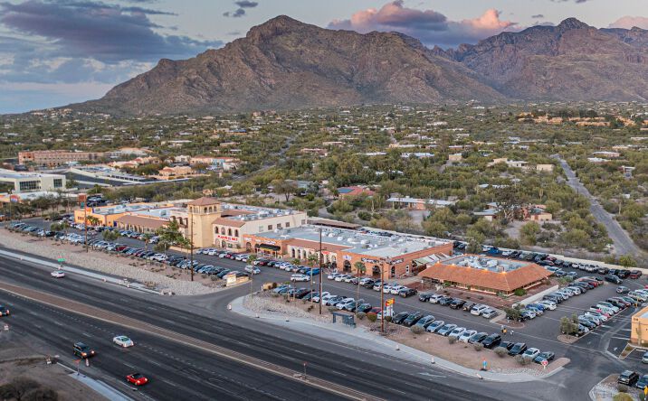 Pictures of Office property located at 7250 N Oracle Rd, Tucson, AZ 85704 for sales - image #1
