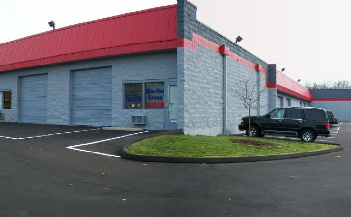 Pictures of Industrial property located at 11252 Midland Blvd, St. Louis, MO 63114 for lease - image #1
