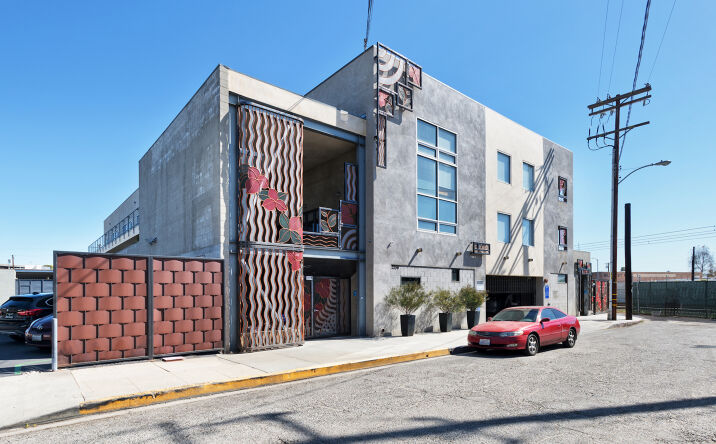 Pictures of Office property located at 2256 Barry Ave, Los Angeles, CA 90064 for lease - image #1