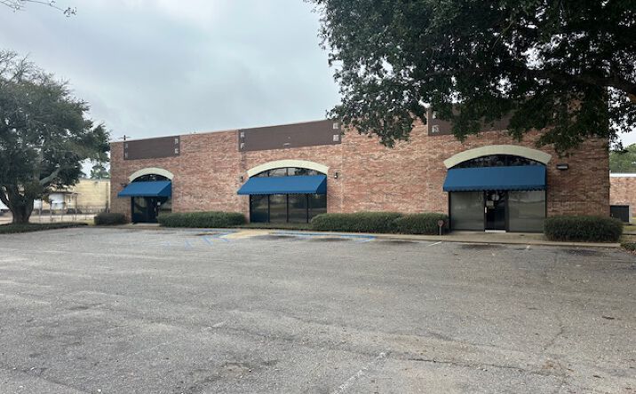 Pictures of Office property located at 2739 Gunter Park Dr W, Montgomery, AL 36109 for lease - image #1