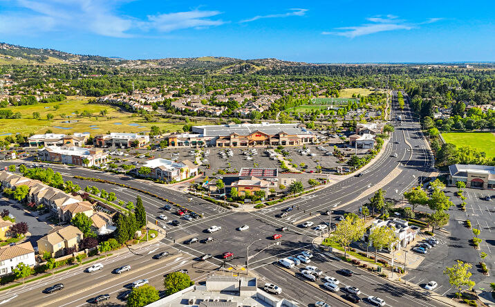 Pictures of Retail property located at Sec E. Natoma St & Blue Ravine Rd, Folsom, CA 95630 for lease - image #1