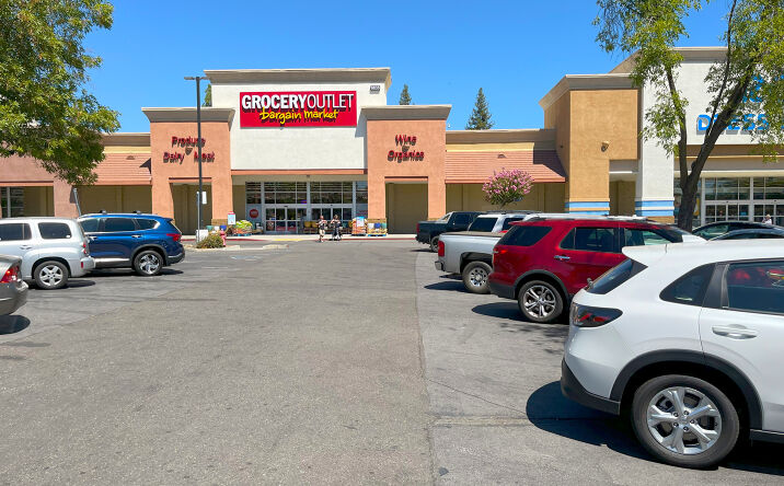 Pictures of Retail property located at 8861 Greenback Lane, Orangevale, CA 95662 for lease - image #1