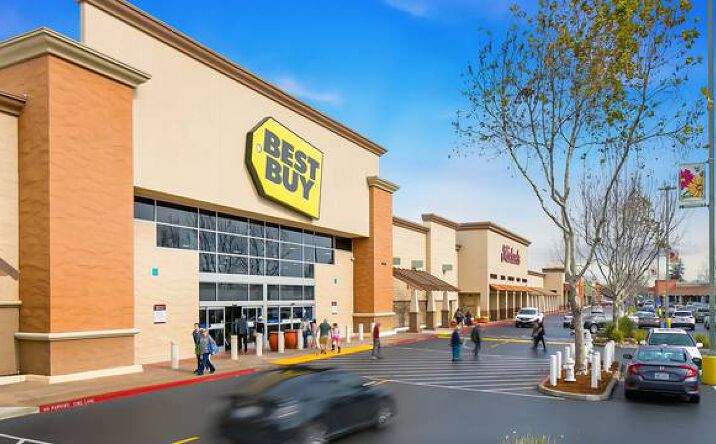 Pictures of Retail property located at 6111 Sunrise Blvd, Citrus Heights, CA 95610 for lease - image #1