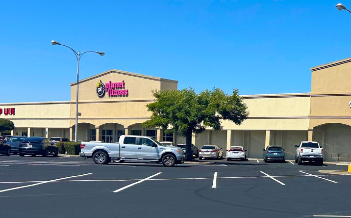 Pictures of Retail property located at 1250-1298 W Capitol Ave, West Sacramento, CA 95691 for lease - image #1