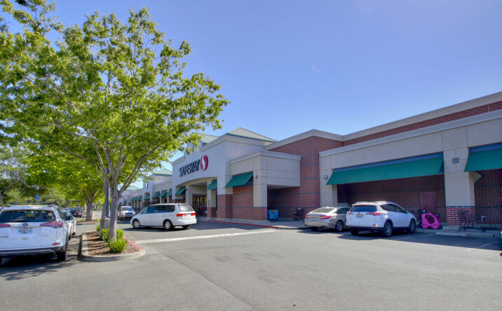 Pictures of Retail property located at 2121 Cowell Blvd, Davis, CA 95618 for lease - image #1
