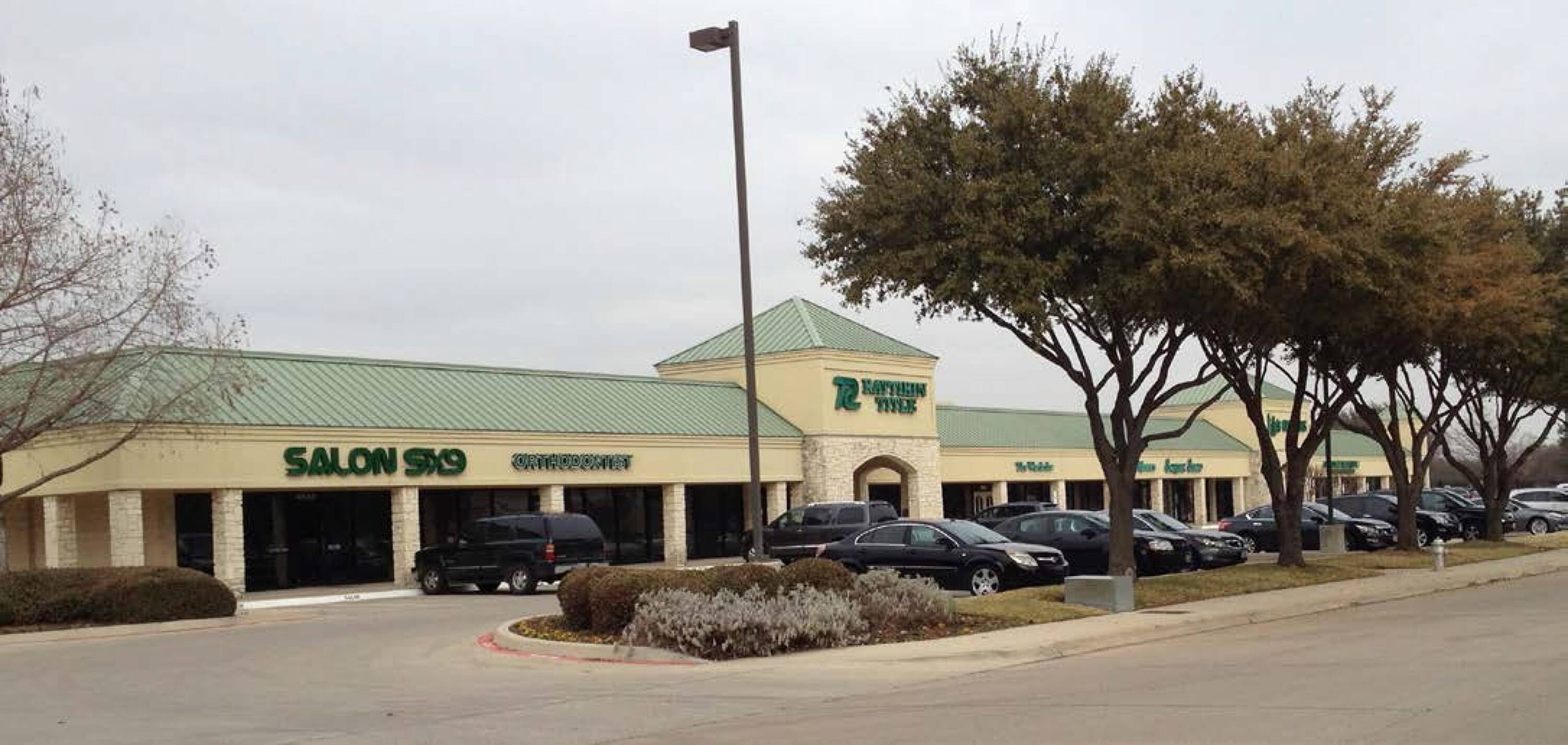 4500 Hartwood Dr, Fort Worth, TX 76109