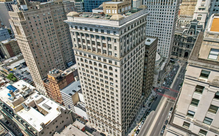 Pictures of Office property located at 100 S Broad St, Philadelphia, PA 19102 for lease - image #1