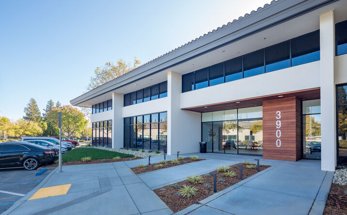Pictures of Office property located at 3900 Lennane Dr, Sacramento, CA 95834 for lease - image #1