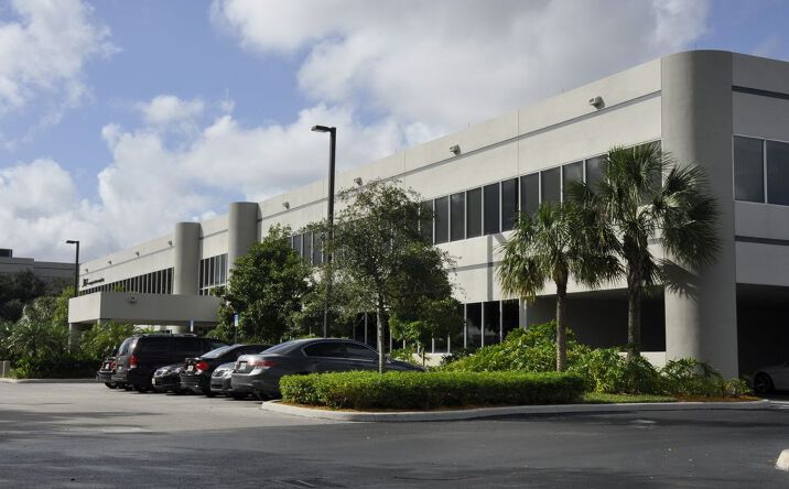Pictures of Office property located at 14900 NW 79th Ct, Miami Lakes, FL 33016 for lease - image #1