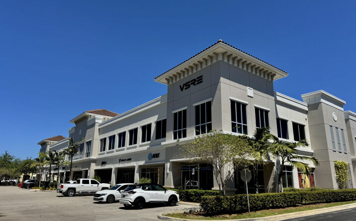 Pictures of Office property located at 15121 NW 67th Ave, Miami Lakes, FL 33014 for lease - image #1