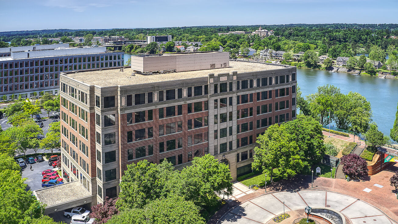 One Tenth Street, Augusta, GA 30901 Office Space for Lease AUGUSTA RIVERFRONT CENTER