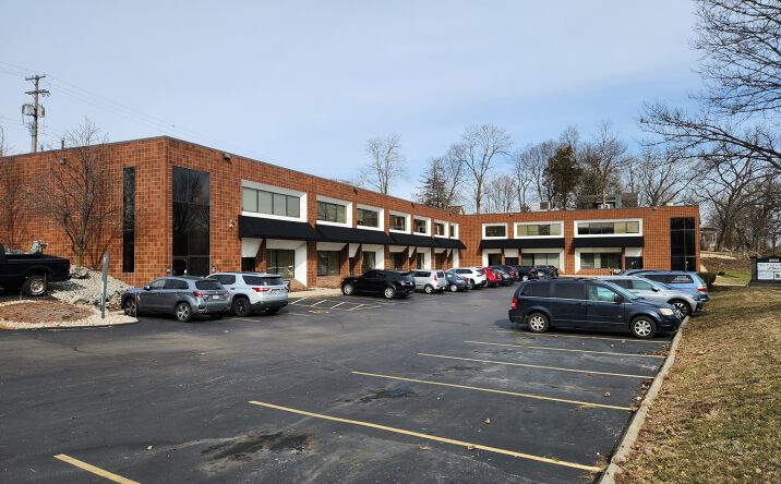 Pictures of Office property located at 2555 S Dixie Dr, Dayton, OH 45409 for sales - image #1