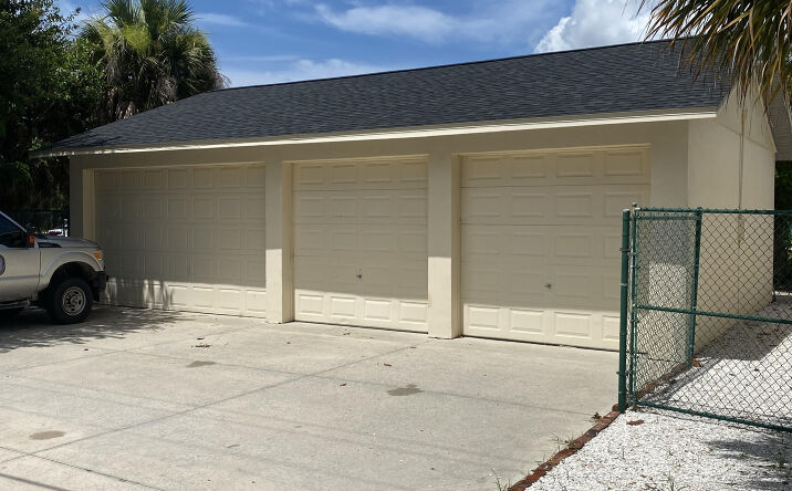 Pictures of Industrial property located at 1922 Victoria Ave, Fort Myers, FL 33901 for lease - image #1