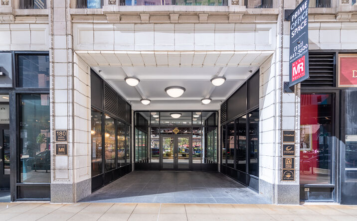 Pictures of Office property located at 180 N Wabash Ave, Chicago, IL 60601 for lease - image #1