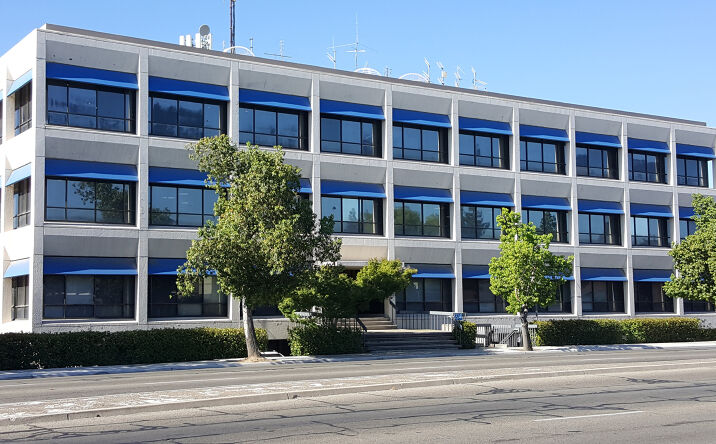 Pictures of Office property located at 1071 W Shaw Ave, Fresno, CA 93711 for lease - image #1