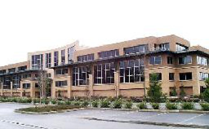 Pictures of Office property located at 1180 NW Maple St, Issaquah, WA 98027 for lease - image #1