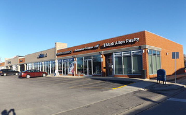 Pictures of Retail property located at 500 W Northwest Hwy, Arlington Heights, IL 60004 for lease - image #1