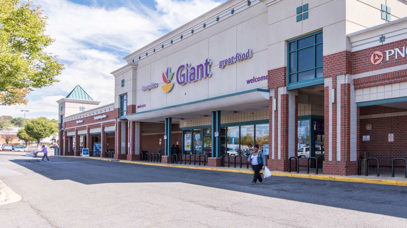 5225 Indian Head Hwy, Oxon Hill, MD 20745 Retail Space for Lease