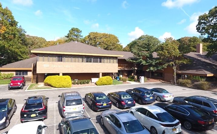 Pictures of Office property located at 811 W Jericho Turnpike, Smithtown, NY 11787 for lease - image #1