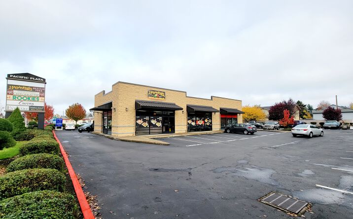 Pictures of Retail property located at 609 Clay St E, Monmouth, OR 97361 for lease - image #1