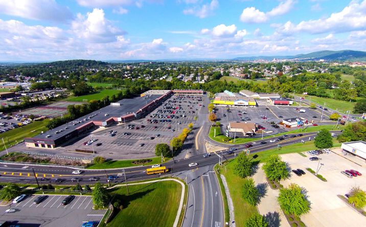 Pictures of Retail property located at 1895 New Holland Rd, Reading, PA 19607 for lease - image #1