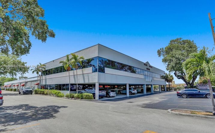 Pictures of Office property located at 2870 Stirling Rd, Hollywood, FL 33020 for lease - image #1