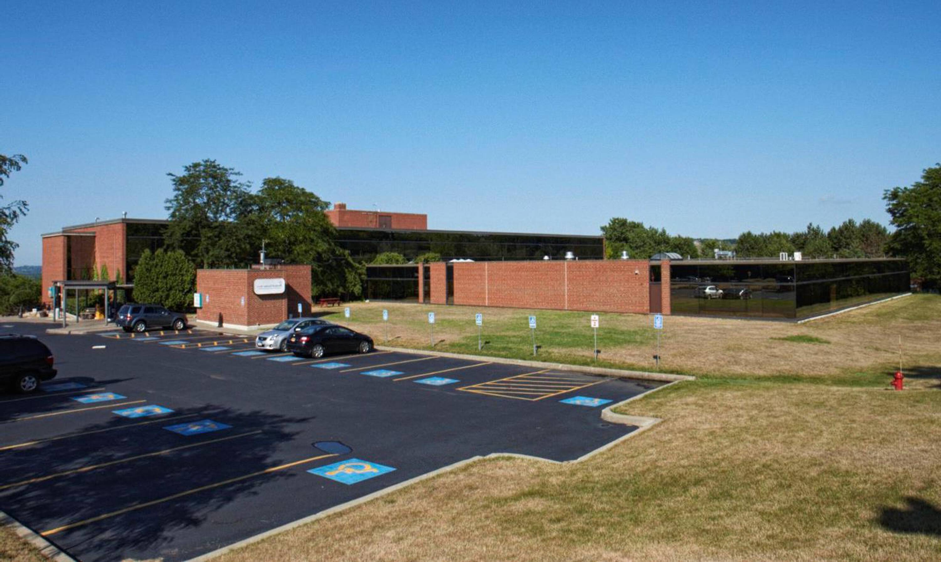 5700 W Genesee St, Camillus, NY 13031