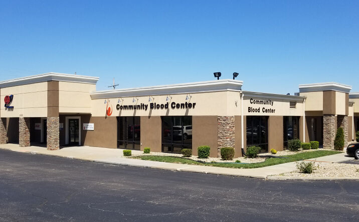 Pictures of Retail, Office property located at 6220 Sw 29th Street, Topeka, KS 66614 for lease - image #1