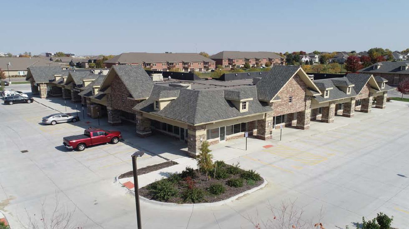 930 S 191st Street, Elkhorn, NE 68022 Retail Space for Lease The Grove Village