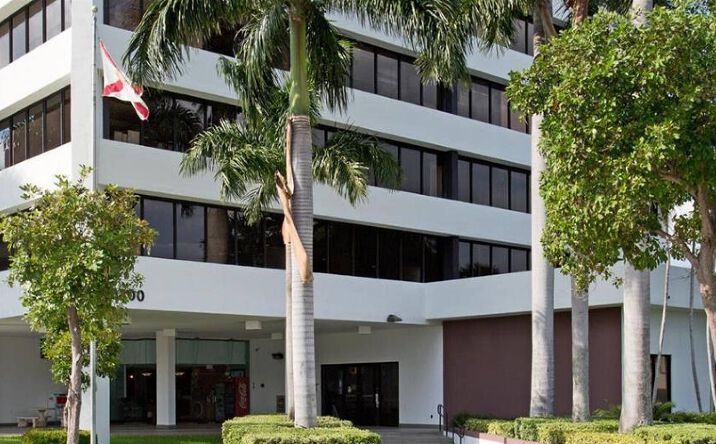 Pictures of Office property located at 10800 Biscayne Blvd # 545, Miami, FL 33161 for lease - image #1
