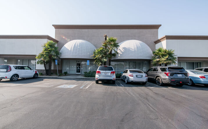 Pictures of Office, Industrial property located at 4910 E Ashlan Ave, Fresno, CA 93726 for lease - image #1