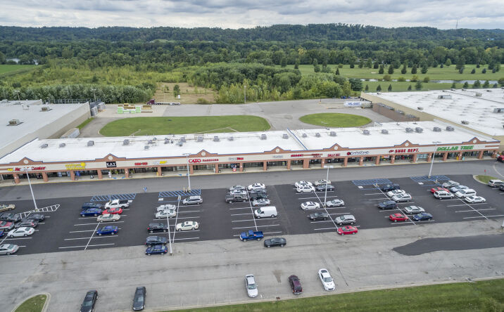 Pictures of Retail property located at 201 Captain D Seeley M I A Dr, Marietta, OH 45750 for lease - image #1