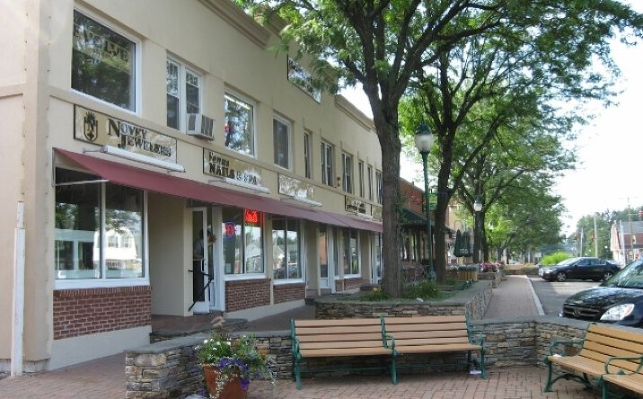 Pictures of Retail, Office property located at 1052-1068 Main St, Newington, CT 06111 for lease - image #1