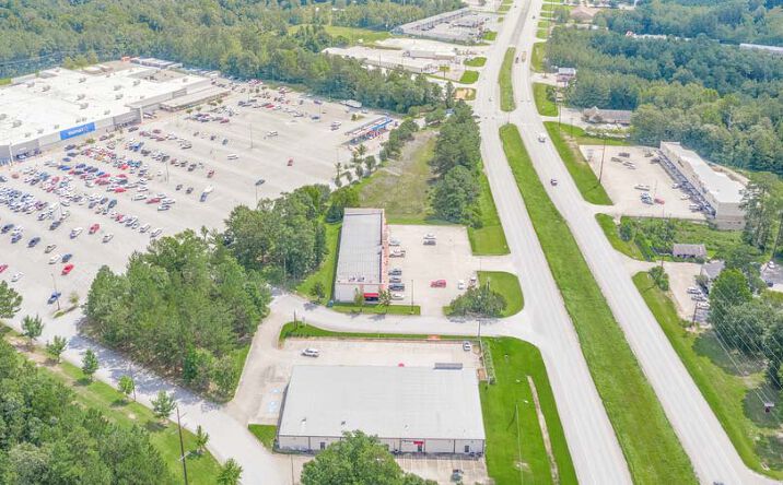 Pictures of Retail property located at 850 W Gibson St, Jasper, TX 75951 for lease - image #1