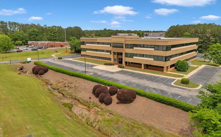Pictures of Office property located at 4885 Riverside Dr, Macon, GA 31210 for lease - image #1