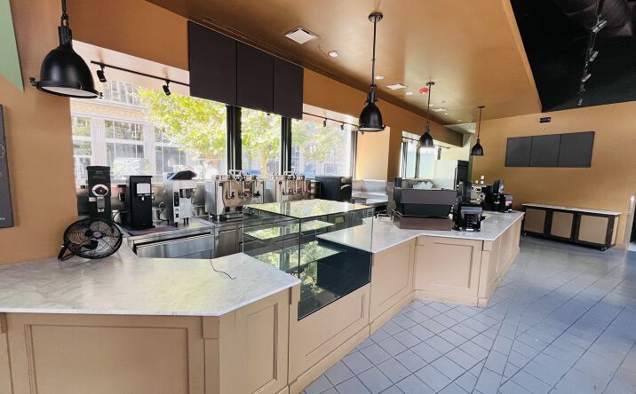 Pictures of Retail property located at 1615 Broadway, Oakland, CA 94612 for lease - image #1