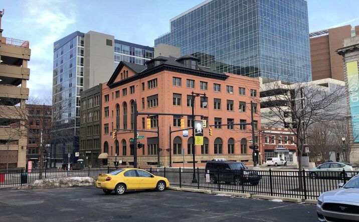 Pictures of Office property located at 29 Peral St. NW, Grand Rapids, MI 49503 for lease - image #1