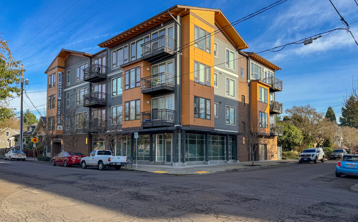 Pictures of Retail, Office property located at 2370 Southeast 37th Avenue, Portland, OR 97214 for lease - image #1