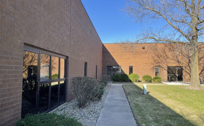 Pictures of Office property located at 3001 Research Rd, Champaign, IL 61822 for lease - image #1