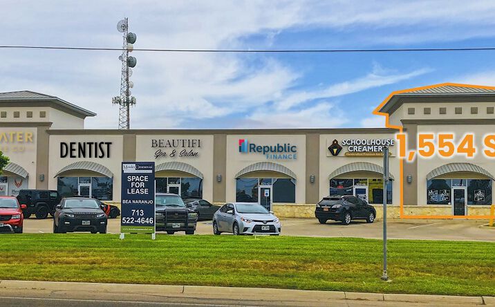 Pictures of Retail property located at 101 Stuart Place Rd, Harlingen, TX 78552 for lease - image #1