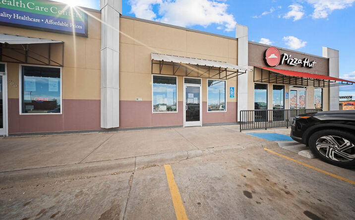 Pictures of Retail, Office property located at 1824 Parkway Dr, Lubbock, TX 79403 for lease - image #1