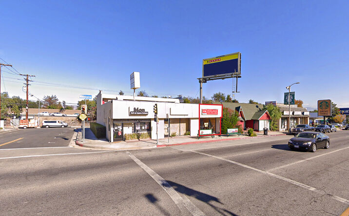 Pictures of Retail property located at 19459-19463 Ventura Blvd, Tarzana, CA 91356 for lease - image #1